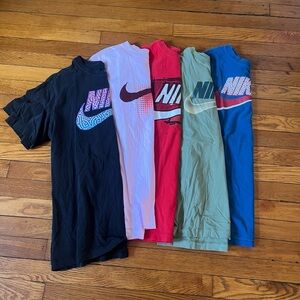 Nike Graphic Tees (lot of 5)